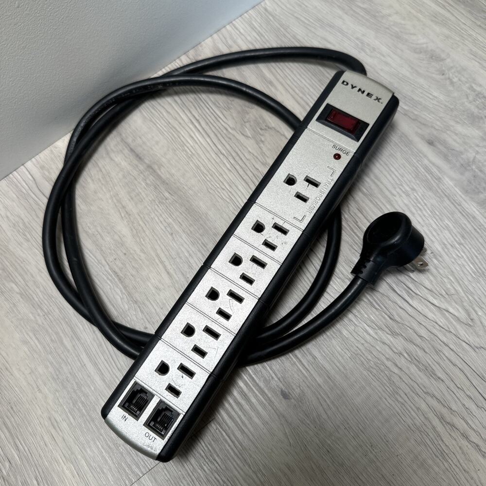 Dynex Home Office Surge TE6050 Surge Suppressor/Protector